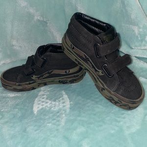 Vans Sk8 Mid Reissue V Skate Shoe - Kids US 13.0 - Black / Camo